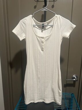 Divided White Ribbed Scoop-Neck Crop Top